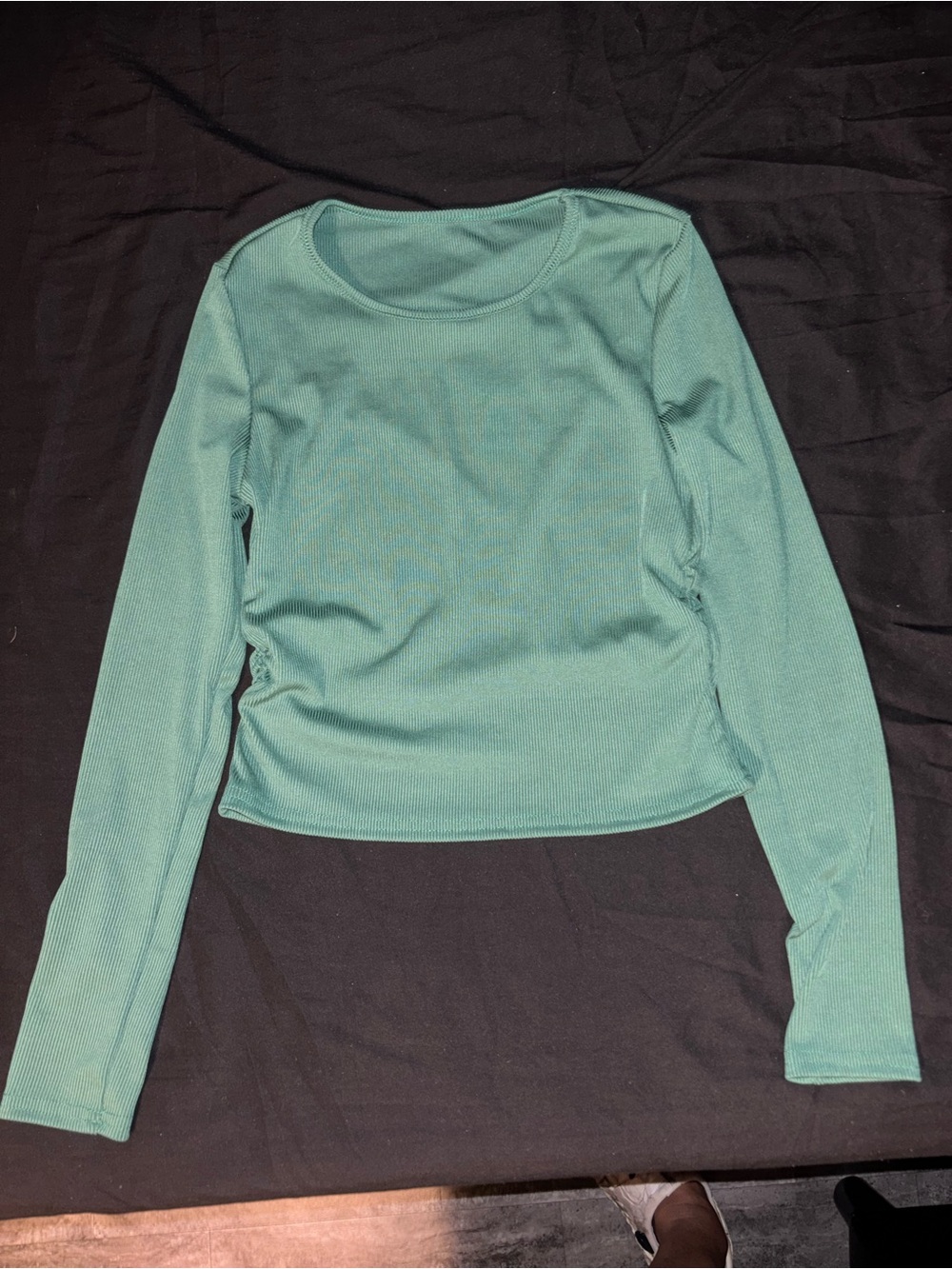 Long-Sleeve Ribbed Crewneck Top in Seafoam Green